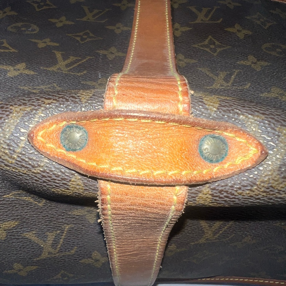 Louis Vuitton Brown Monogram Messenger Bag - Picture 3 of 11